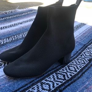 Everlane The Glove Boot in black size 9.5